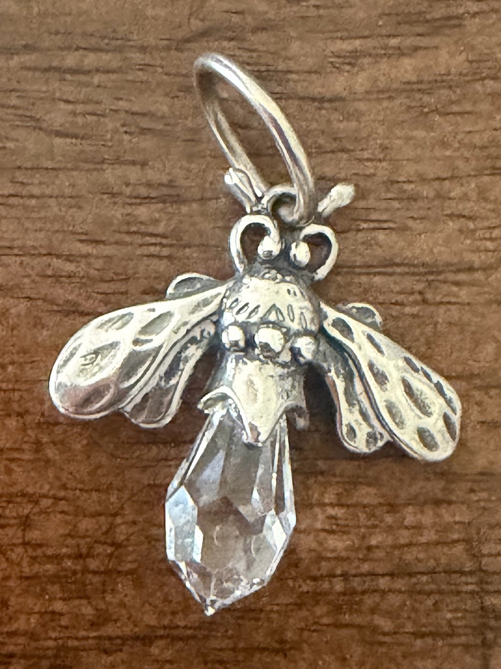 Grace & Heart G&H BEE PRESENT Jewelry Charm Pendant .925 SS Crystal 7/8” P1378